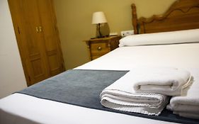 Hostal Valdepeñas by Bossh Hotels